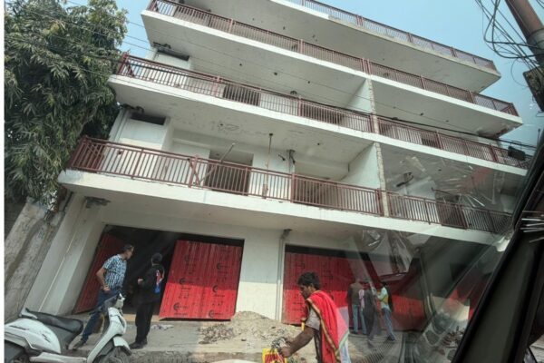 अवैध निर्माण पर एमडीडीए की बड़ी कार्रवाई, ऋषिकेश में बहुमंजिला भवन किया सील